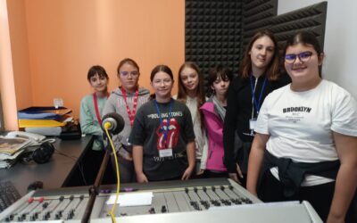 Novinari na Novom radiju Đakovu